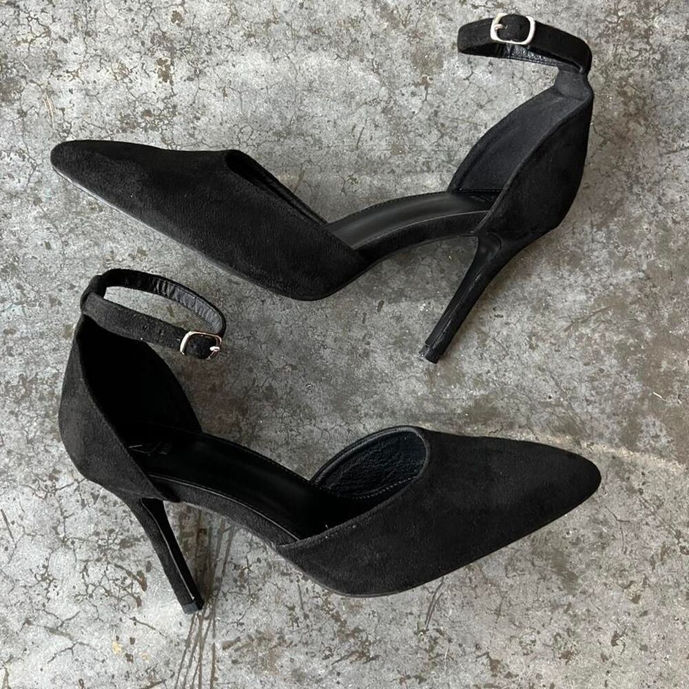 Women's Black Suede Pointed Toe Ankle Strap Heels